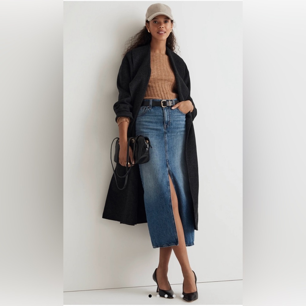 Madewell Women's Denim Mid-Rise Maxi Skirt Size 25 (runs big)